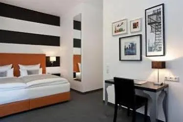 The Homy Hotel Dusseldorf